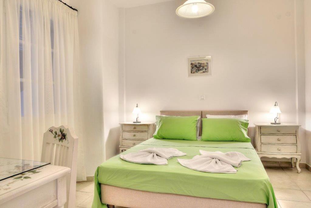 Tzane Apartments Chrisi Akti  Zewnętrze zdjęcie