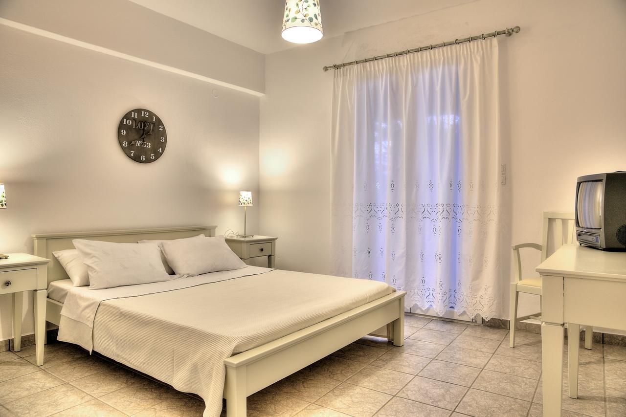 Tzane Apartments Chrisi Akti  Zewnętrze zdjęcie