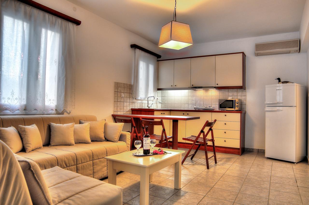 Tzane Apartments Chrisi Akti  Zewnętrze zdjęcie